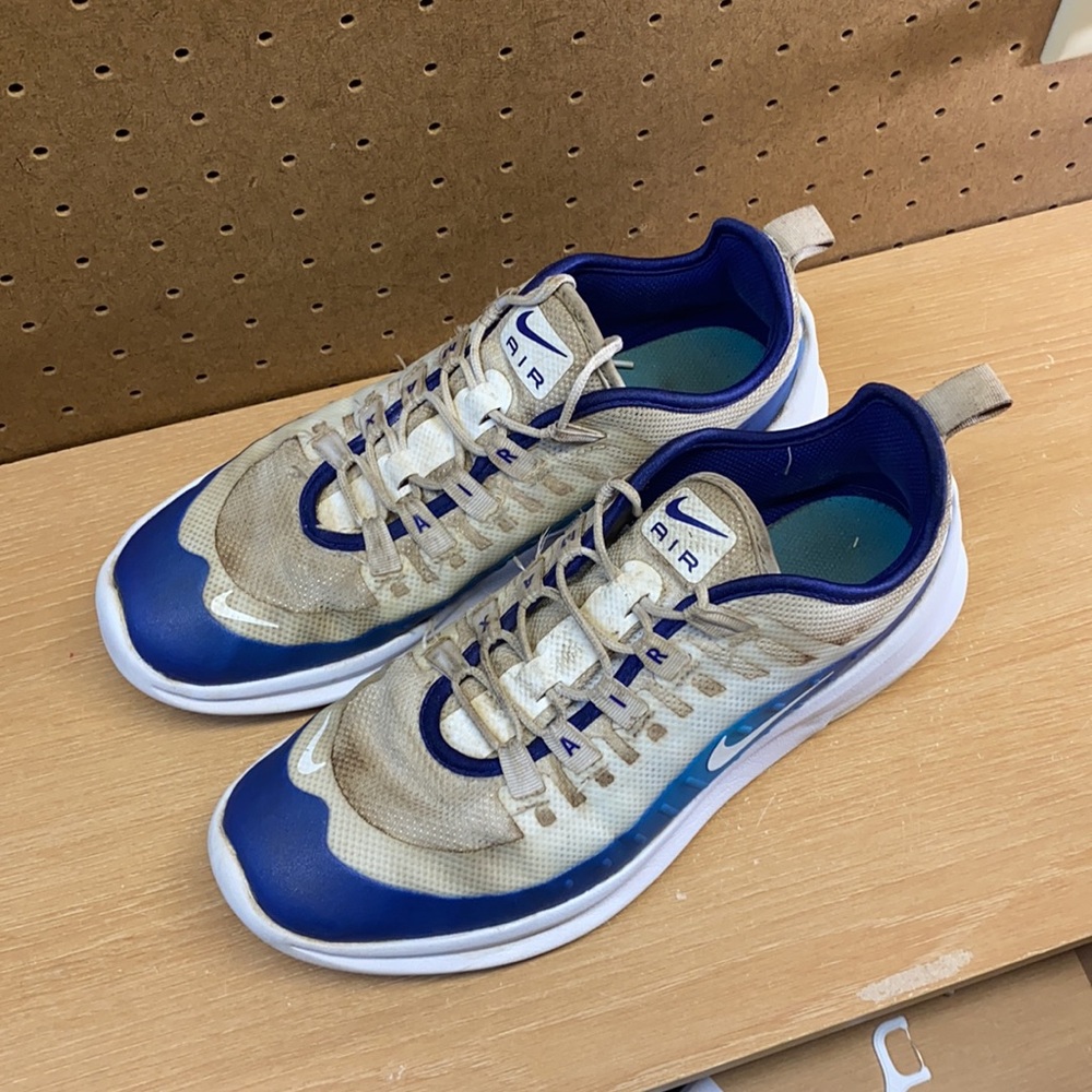 Nike Air Max Axis Sneakers Size 8.5 Women’s - Picture 8 of 12